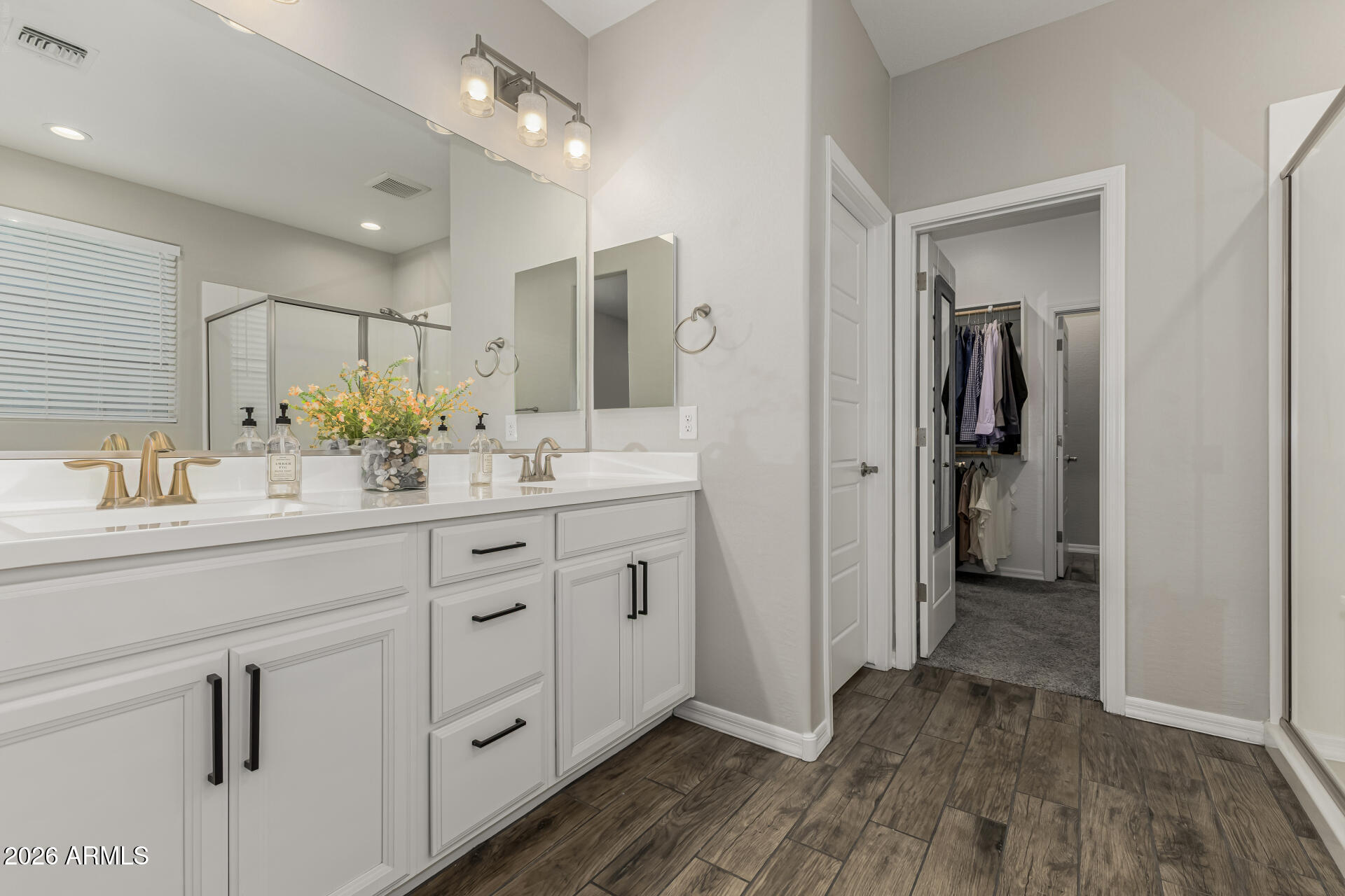 2322 East Harwell Road Phoenix, AZ 85042 - Photo 12 of 33 21 - Harwell 2322