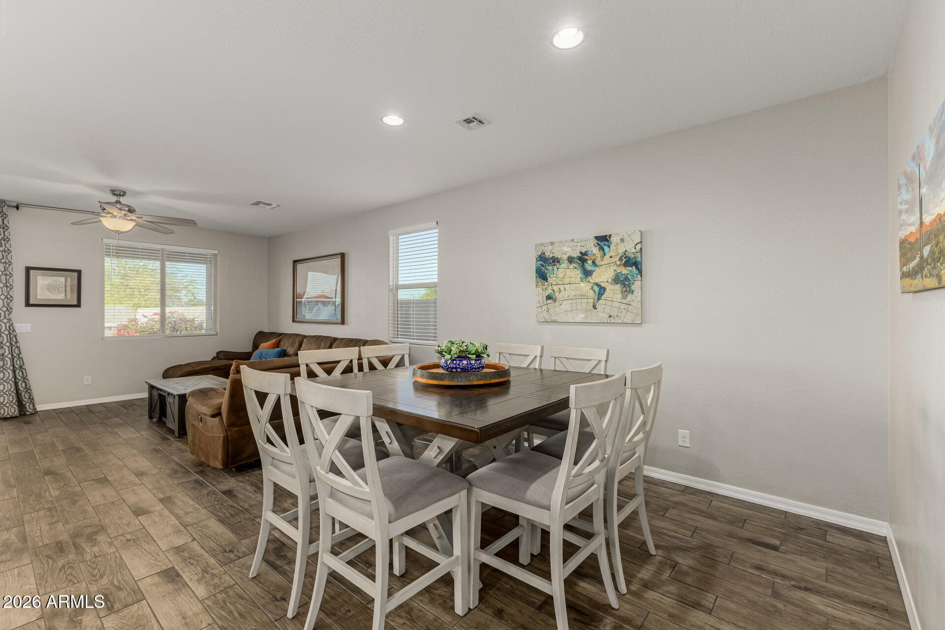 2322 East Harwell Road Phoenix, AZ 85042 - Photo 6 of 33 15 - Harwell 2322