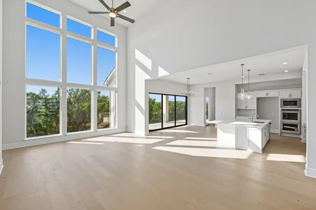 $1,524,447 | 915 Tomichi Trail, Lakeway, TX 78738