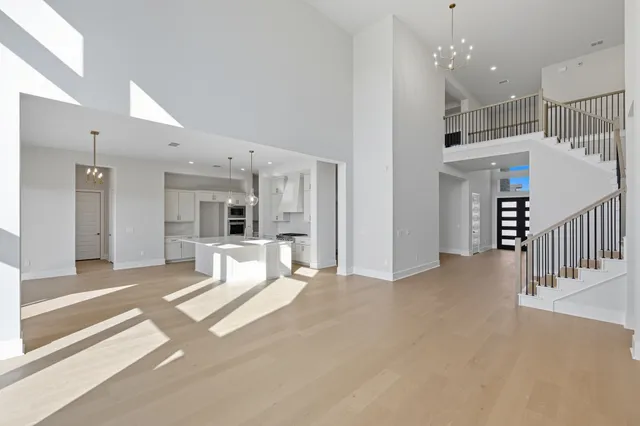 $1,524,447 | 915 Tomichi Trail, Lakeway, TX 78738