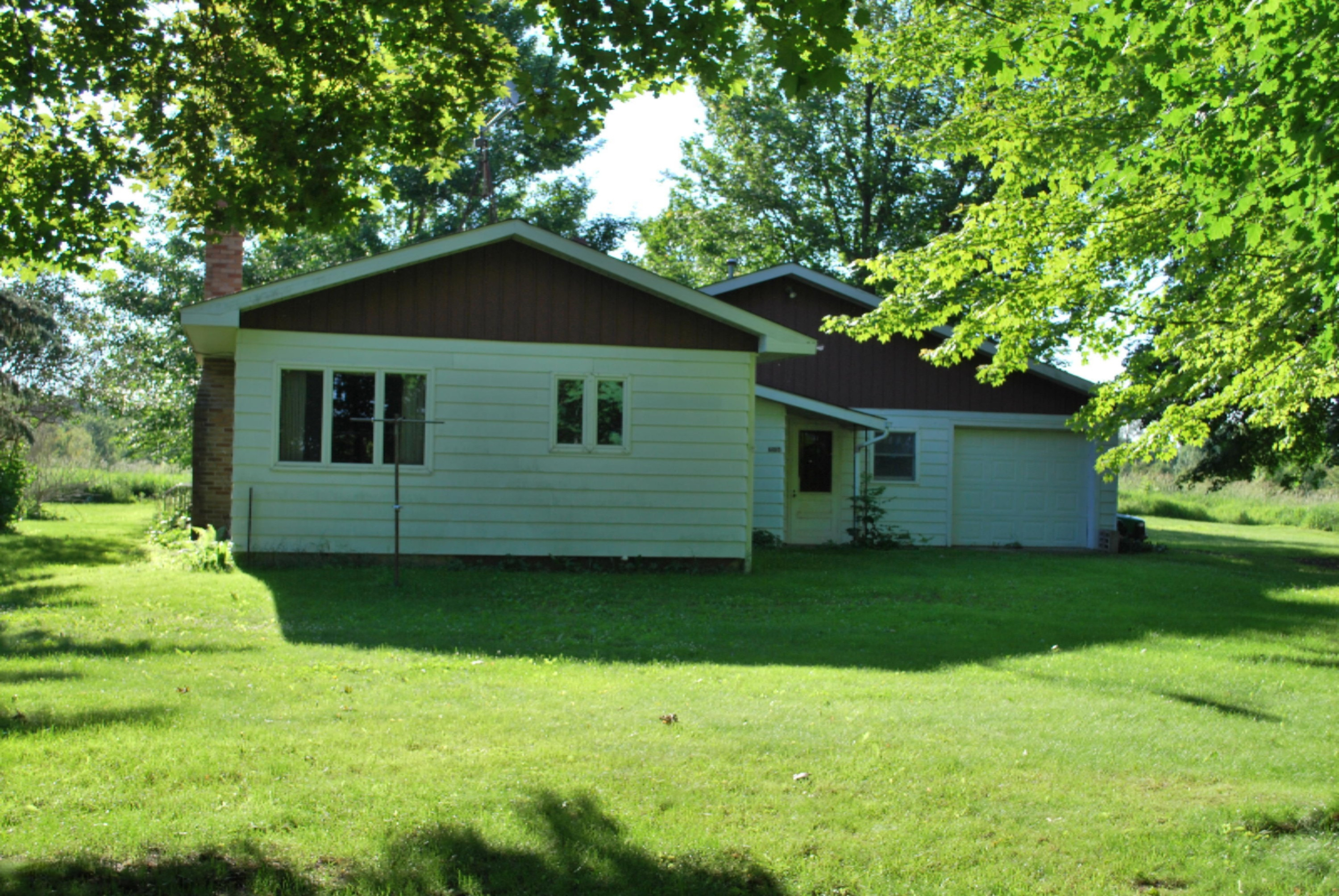 6015 Tow Road Sheridan, MI 48884 - Photo 1 of 5 DSC_0190