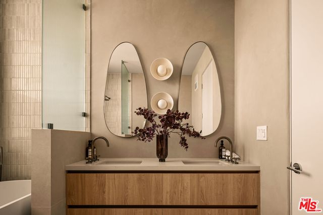 $16,950 | 755 North Alfred Street, Unit A, Los Angeles, CA 90069