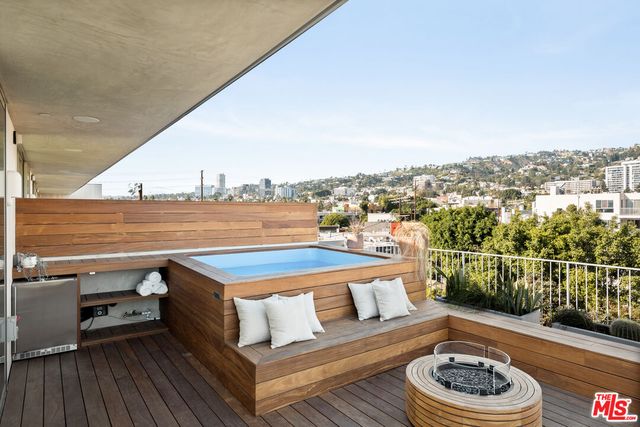 $16,950 | 755 North Alfred Street, Unit A, Los Angeles, CA 90069