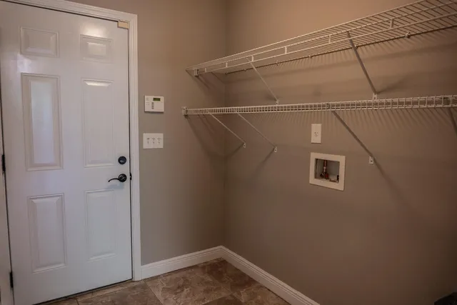 $1,895 | 211 Foxchase Way, Crestview, FL 32536