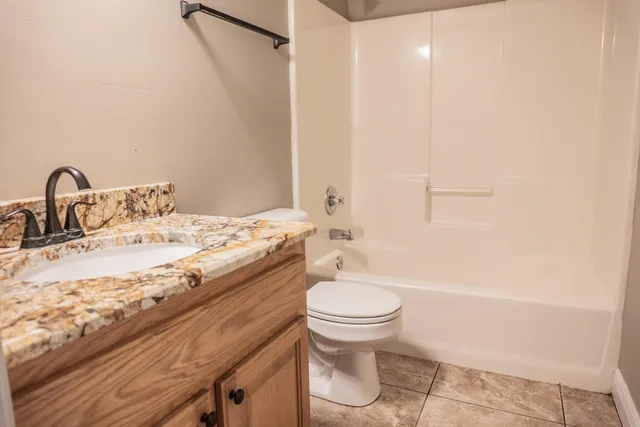 $1,895 | 211 Foxchase Way, Crestview, FL 32536