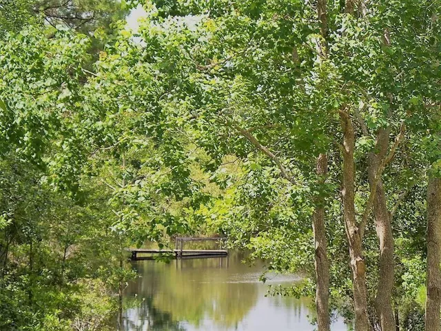 $1,895 | 211 Foxchase Way, Crestview, FL 32536