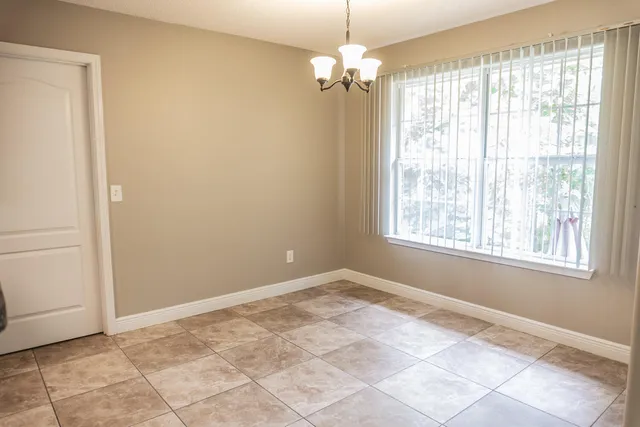 $1,895 | 211 Foxchase Way, Crestview, FL 32536