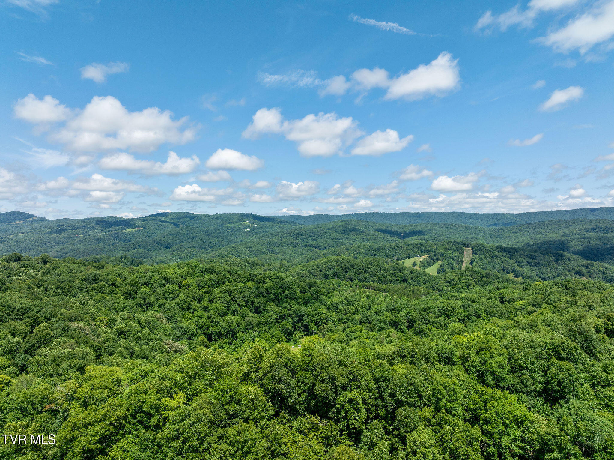 582 Brooks Road Sneedville, TN 37869 - Photo 14 of 27 DJI_0505
