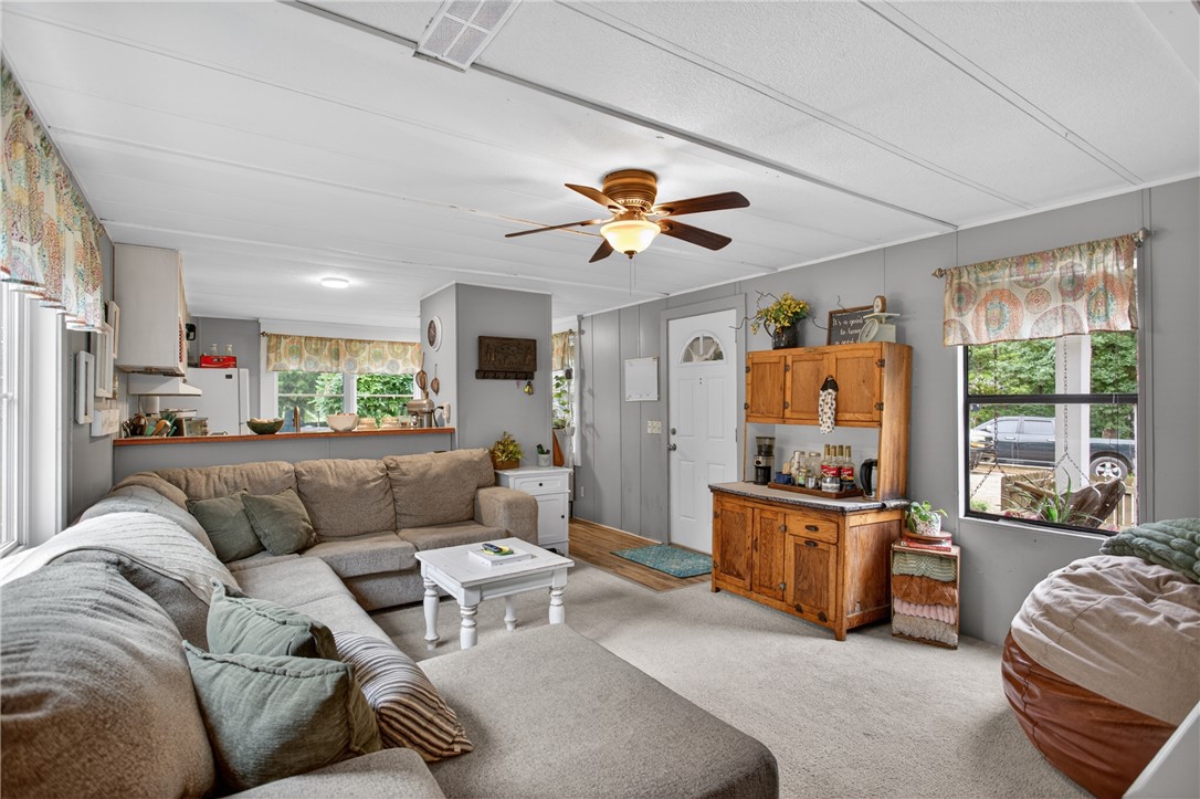 1757 Old Dobbin Bridge Road Townville, SC 29689 - Photo 3 of 36
