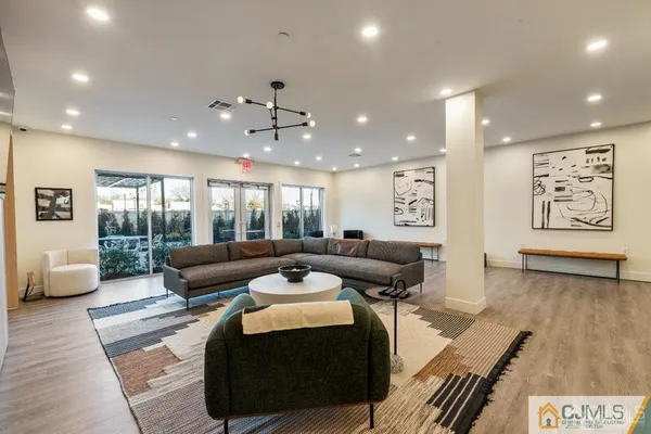 $3,200 | 1 Nolan Way, Unit B32F, North Brunswick, NJ 08902