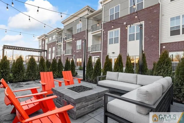 $3,200 | 1 Nolan Way, Unit B32F, North Brunswick, NJ 08902