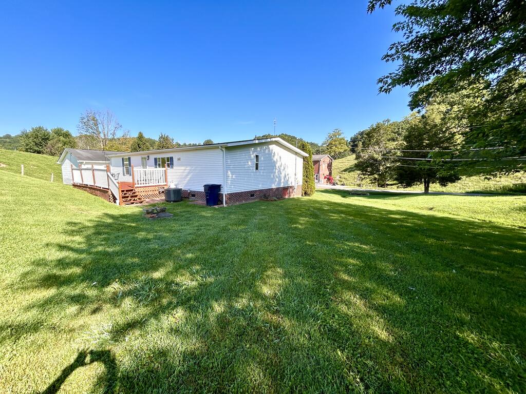2783 Mountain Road Cedar Bluff, VA 24609 - Photo 27 of 31 Gallery Image 27