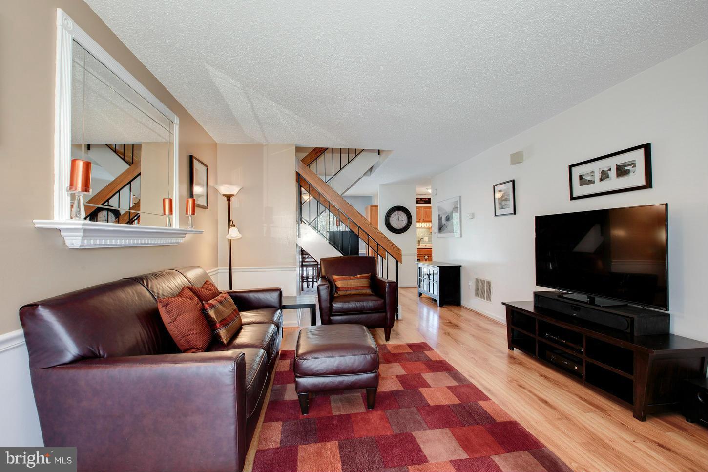 2227 Cartwright Place Reston, VA 20191 - Photo 4 of 18 Family Room