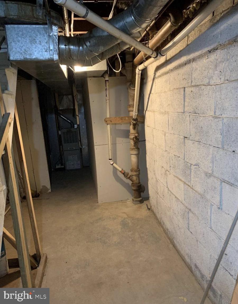 244 Rocklyn Road Upper Darby, PA 19082 - Photo 13 of 20
