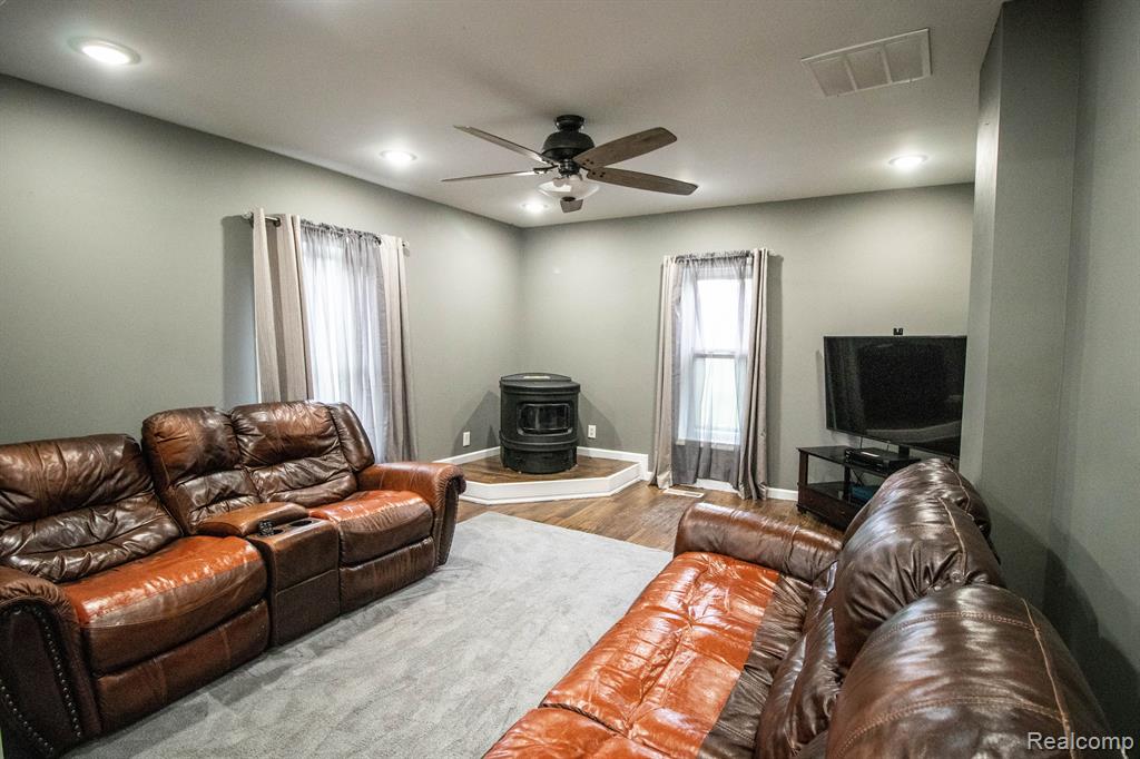 13672 Brennan Road Chesaning, MI 48616 - Photo 13 of 63 Gallery Image 13