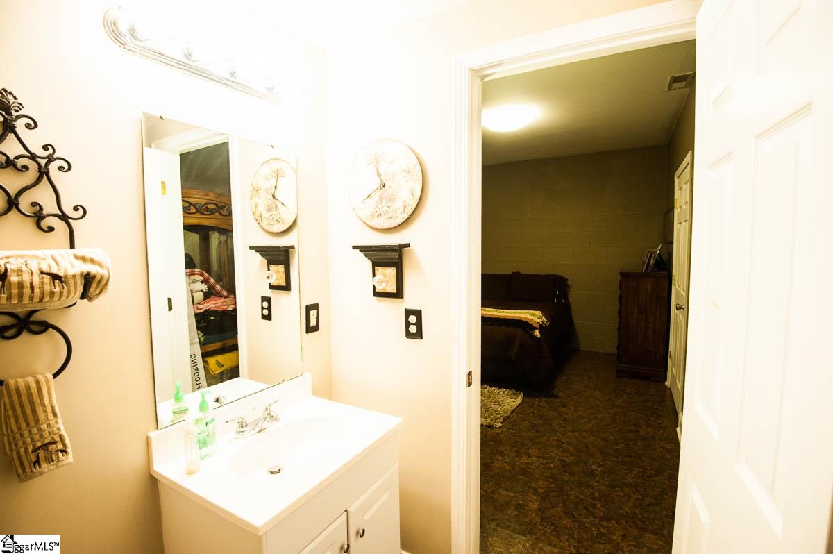 111 Mill Pond Road Easley, SC 29642 - Photo 21 of 22 Gallery Image 21