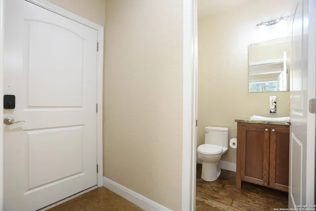 a view of a big room with a big yard