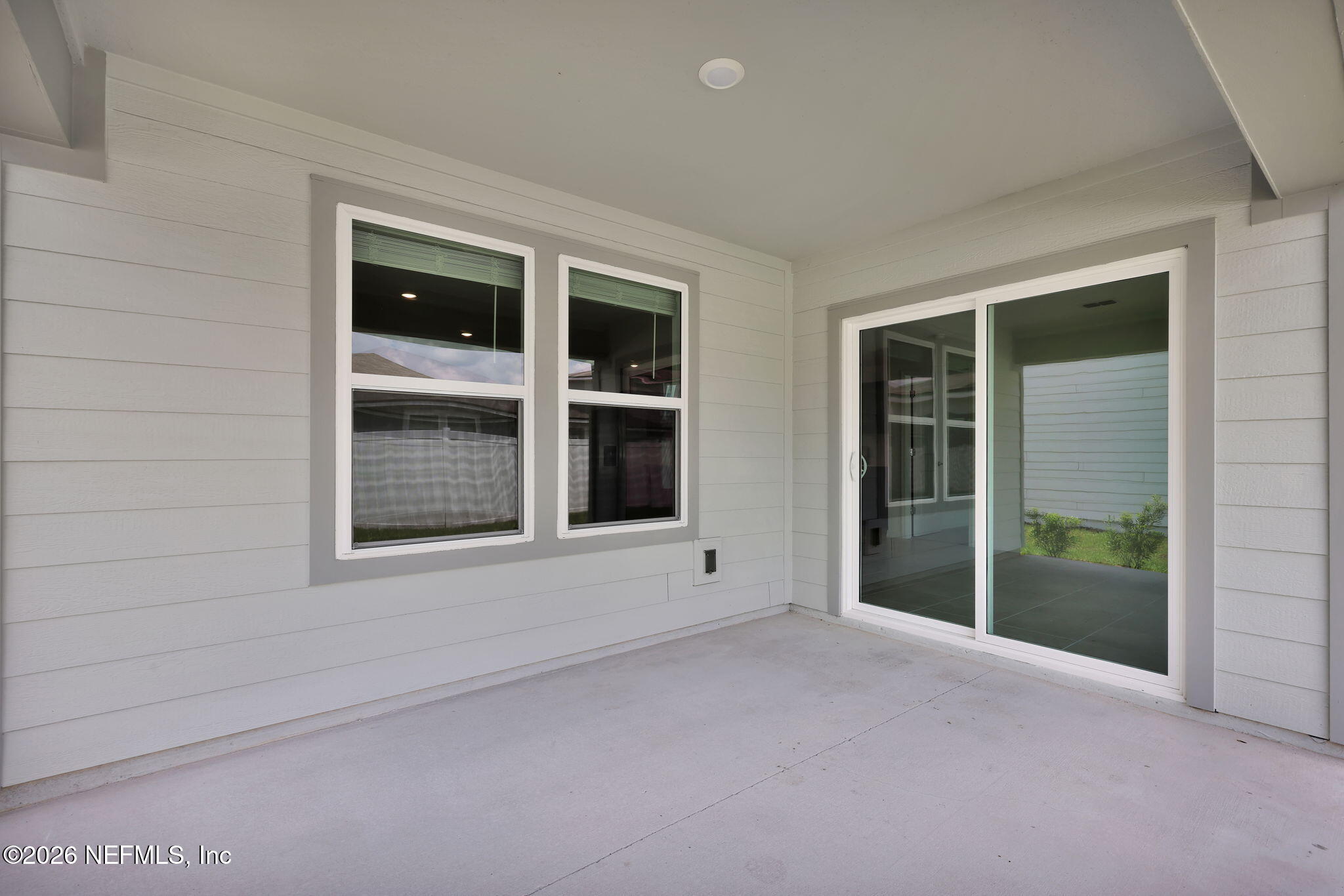 7075 Sandperch Street Jacksonville, FL 32244 - Photo 24 of 28 Chapman Covered Lanai