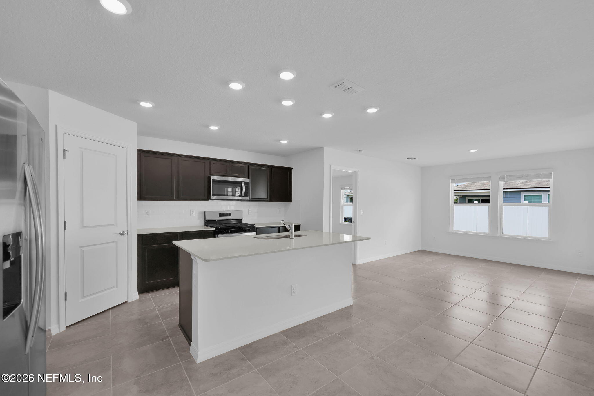 7075 Sandperch Street Jacksonville, FL 32244 - Photo 5 of 28 Chapman Kitchen