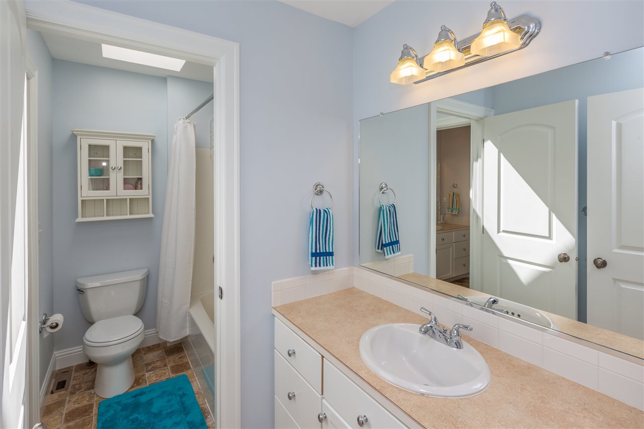 5707 South Dearborn Road Spokane, WA 99223 - Photo 12 of 20