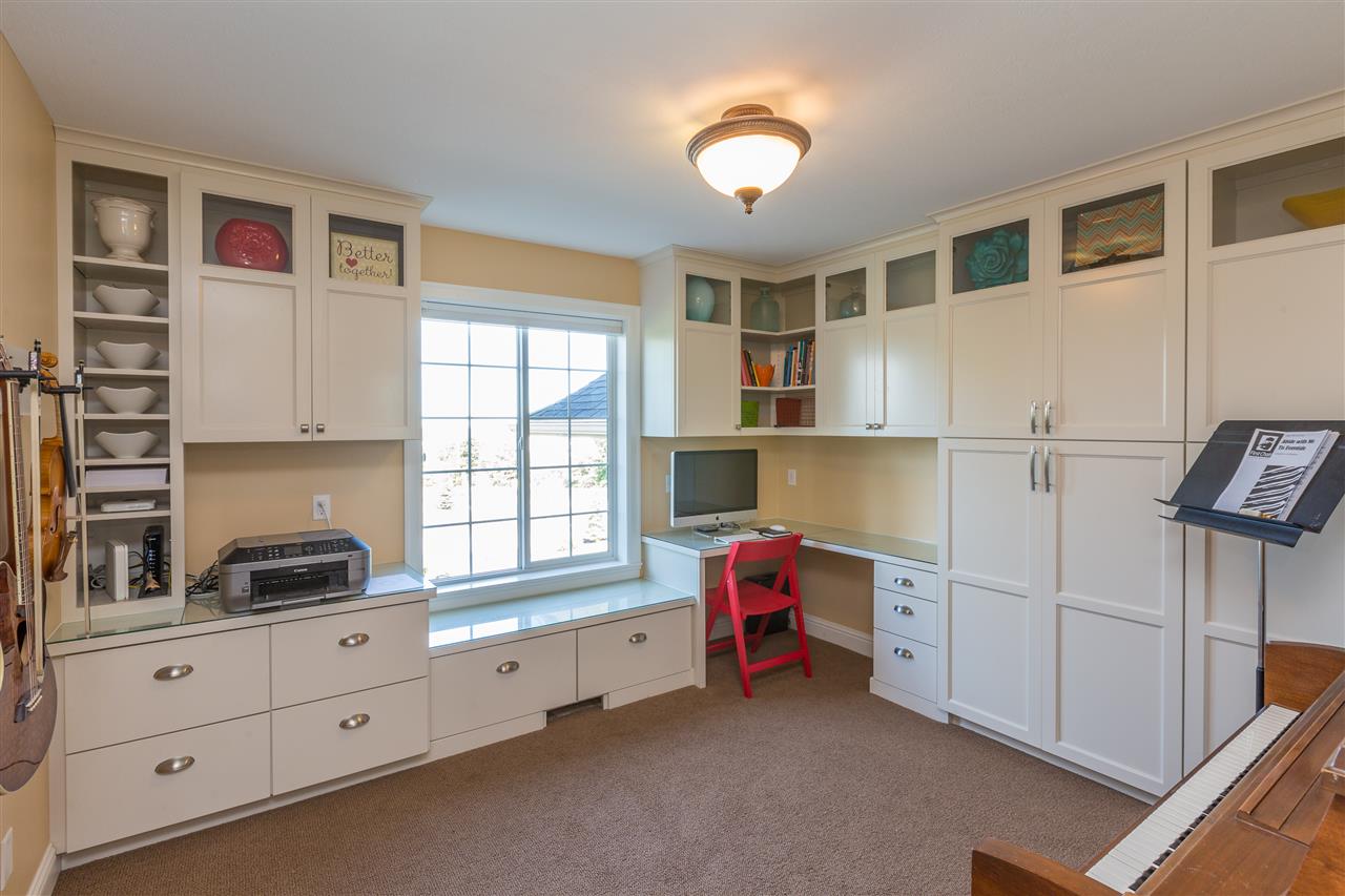 5707 South Dearborn Road Spokane, WA 99223 - Photo 8 of 20