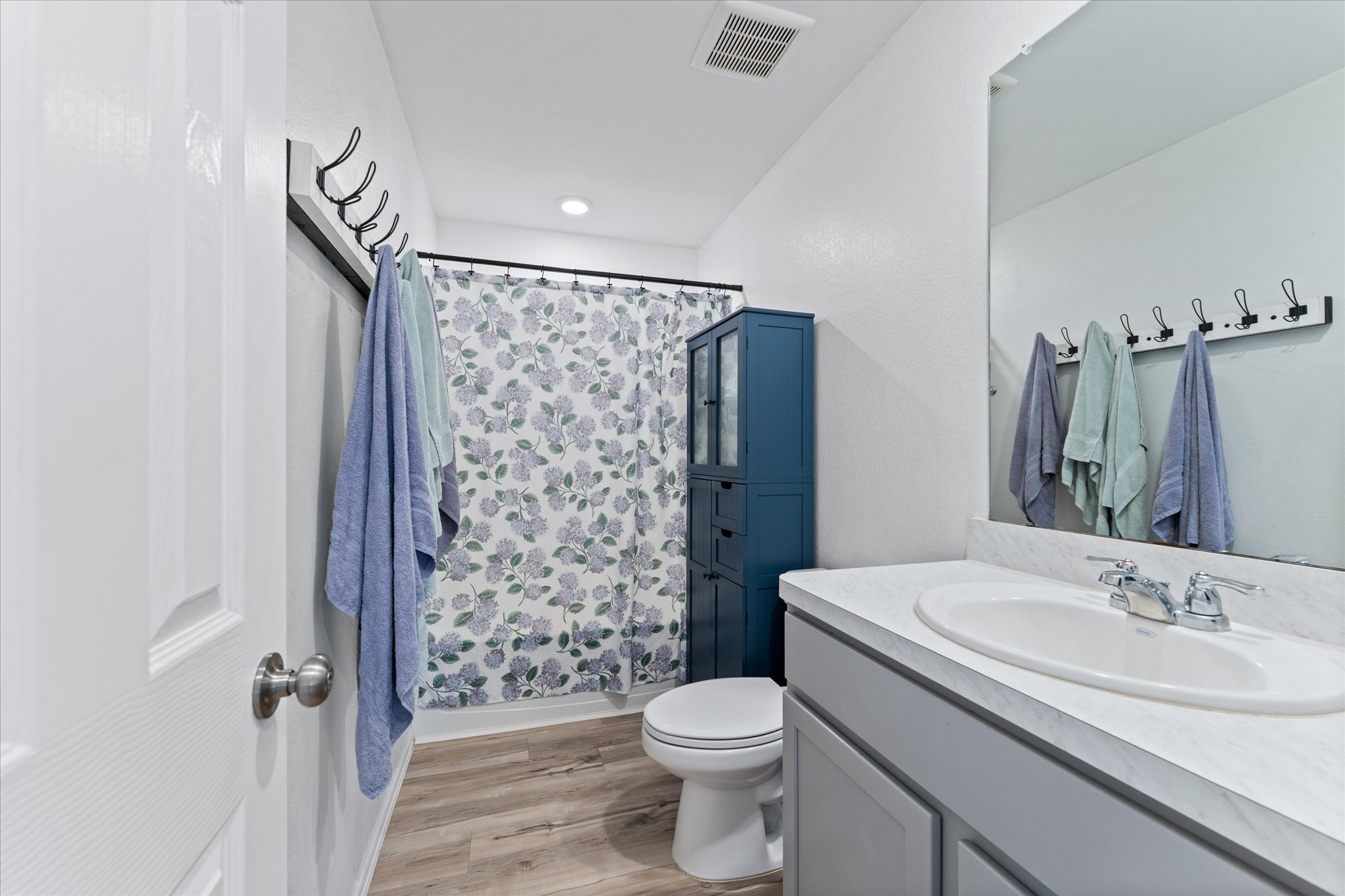 248 Rustic Ridge Circle Magnolia, TX 77354 - Photo 14 of 27 Primary bathroom
