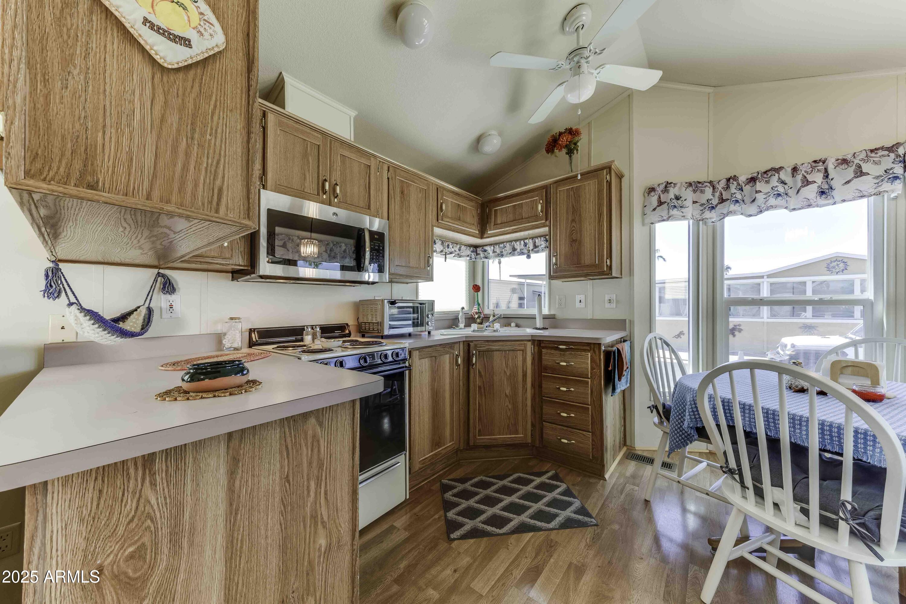 17200 West Bell Road, Unit 522 Surprise, AZ 85374 - Photo 3 of 18 Lot # 522-9