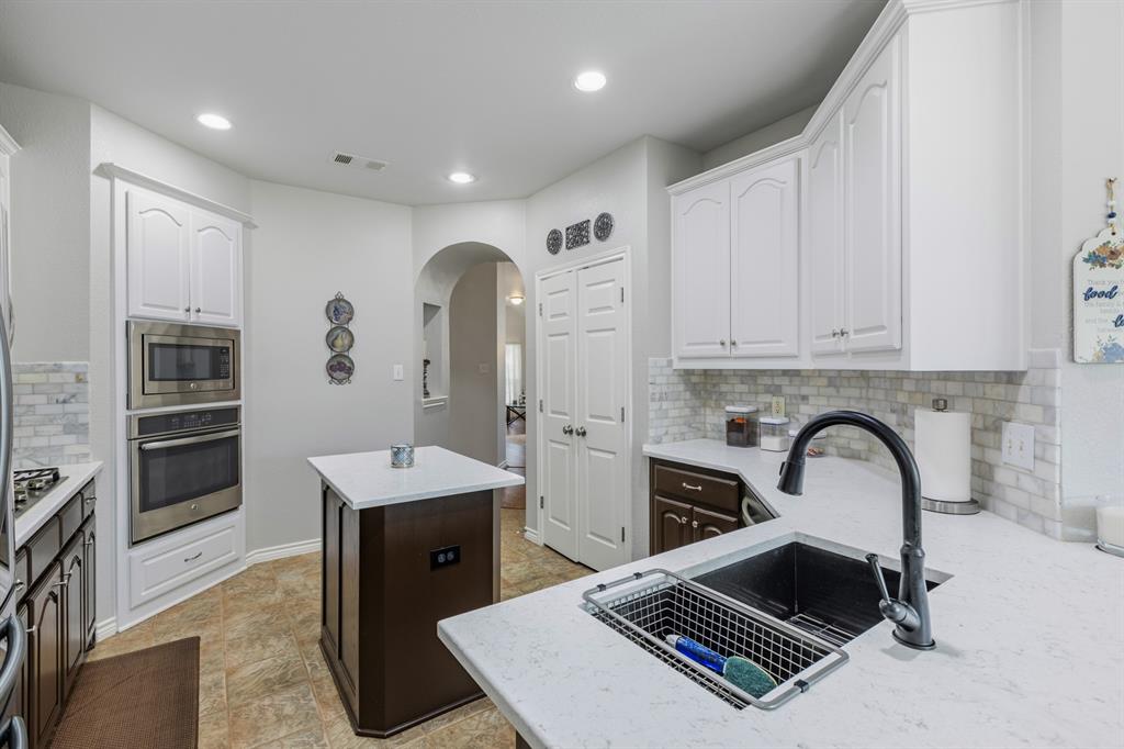 10802 St Annes Drive Rowlett, TX 75089 - Photo 15 of 40