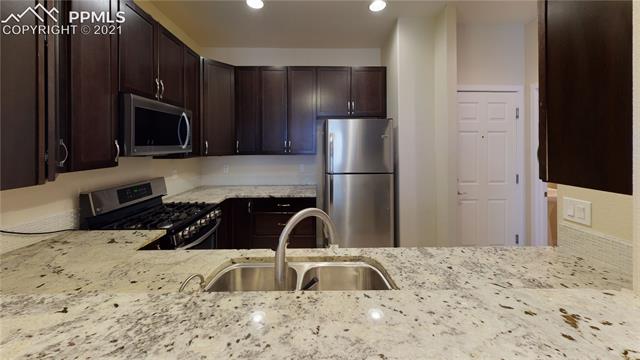 4060 Diamond Ridge View Colorado Springs, CO 80918 - Photo 6 of 15