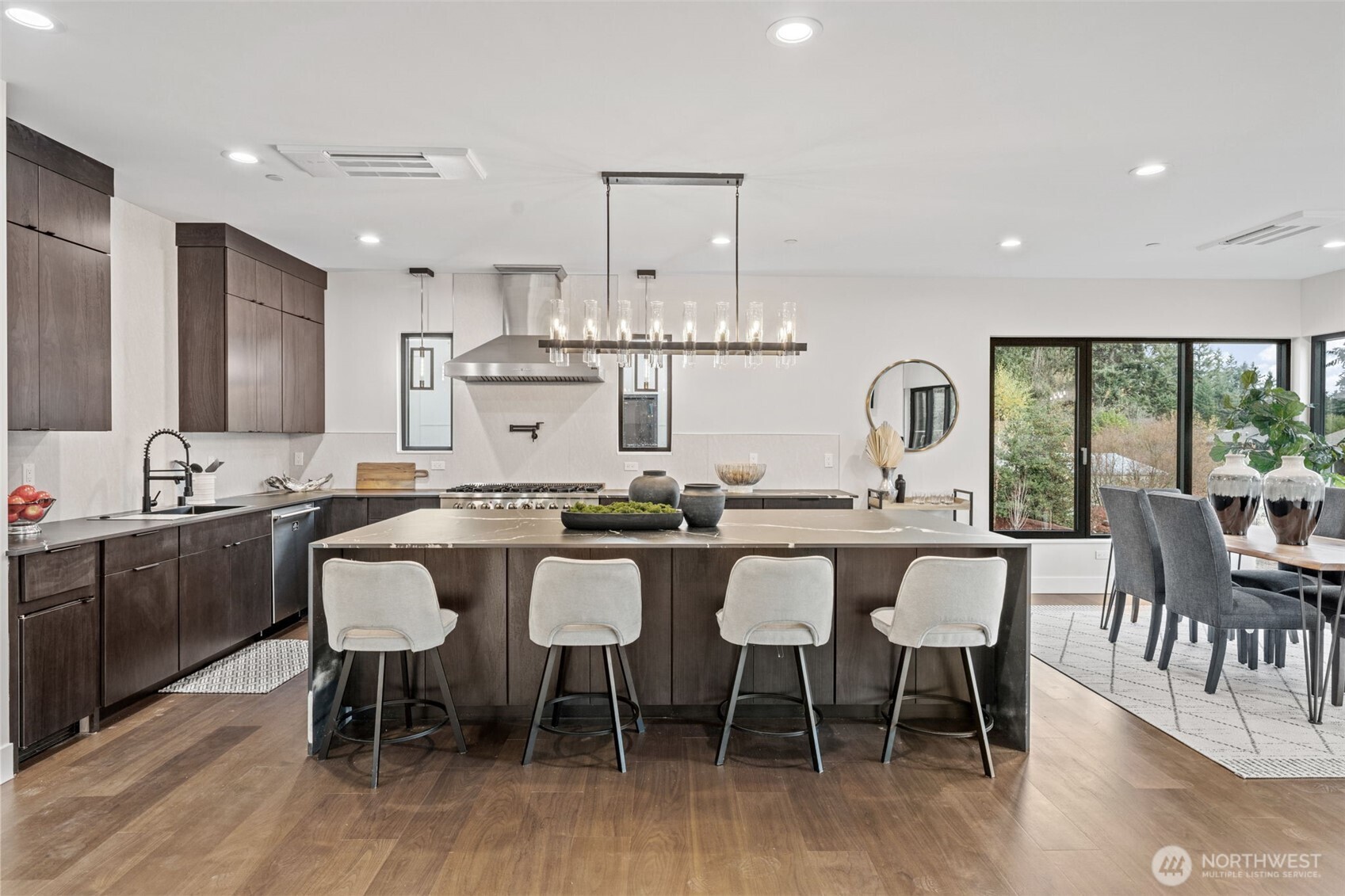 7901 240th Street Southwest Edmonds, WA 98026 - Photo 12 of 37