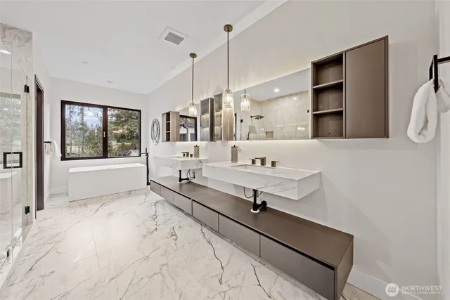 $2,495,000 | 7901 240th Street Southwest, Edmonds, WA 98026