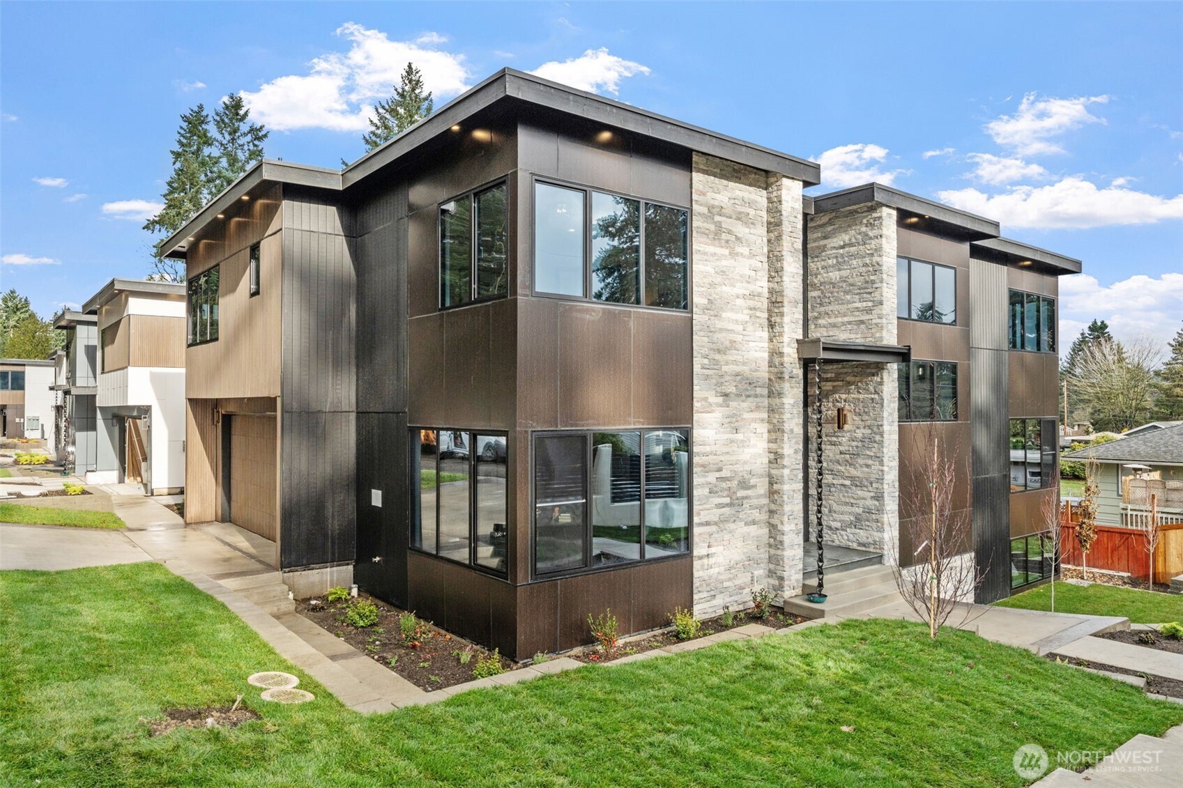 7901 240th Street Southwest Edmonds, WA 98026 - Photo 5 of 37