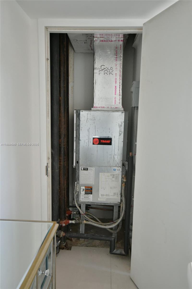 3232 Southwest 22nd Terrace, Unit 1502 Miami, FL 33145 - Photo 28 of 45