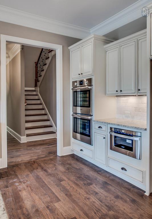 2172 Hartland Road Franklin, TN 37069 - Photo 8 of 29 Gallery Image 8