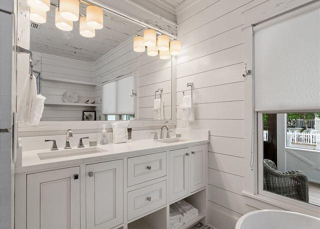 428 West Grove Avenue Santa Rosa Beach, FL 32459 - Photo 29 of 40 Master bath