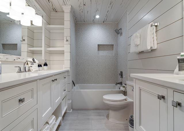 428 West Grove Avenue Santa Rosa Beach, FL 32459 - Photo 32 of 40 Guest bath#3 2nd level