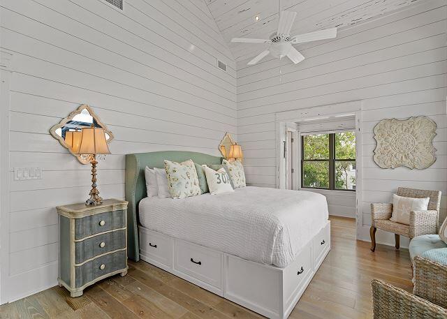 428 West Grove Avenue Santa Rosa Beach, FL 32459 - Photo 35 of 40 Guest Bedroom #2a 2 level