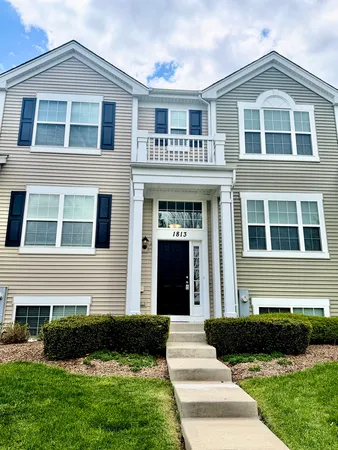 $2,600 | 1813 Spinnaker Street, Pingree Grove, IL 60140