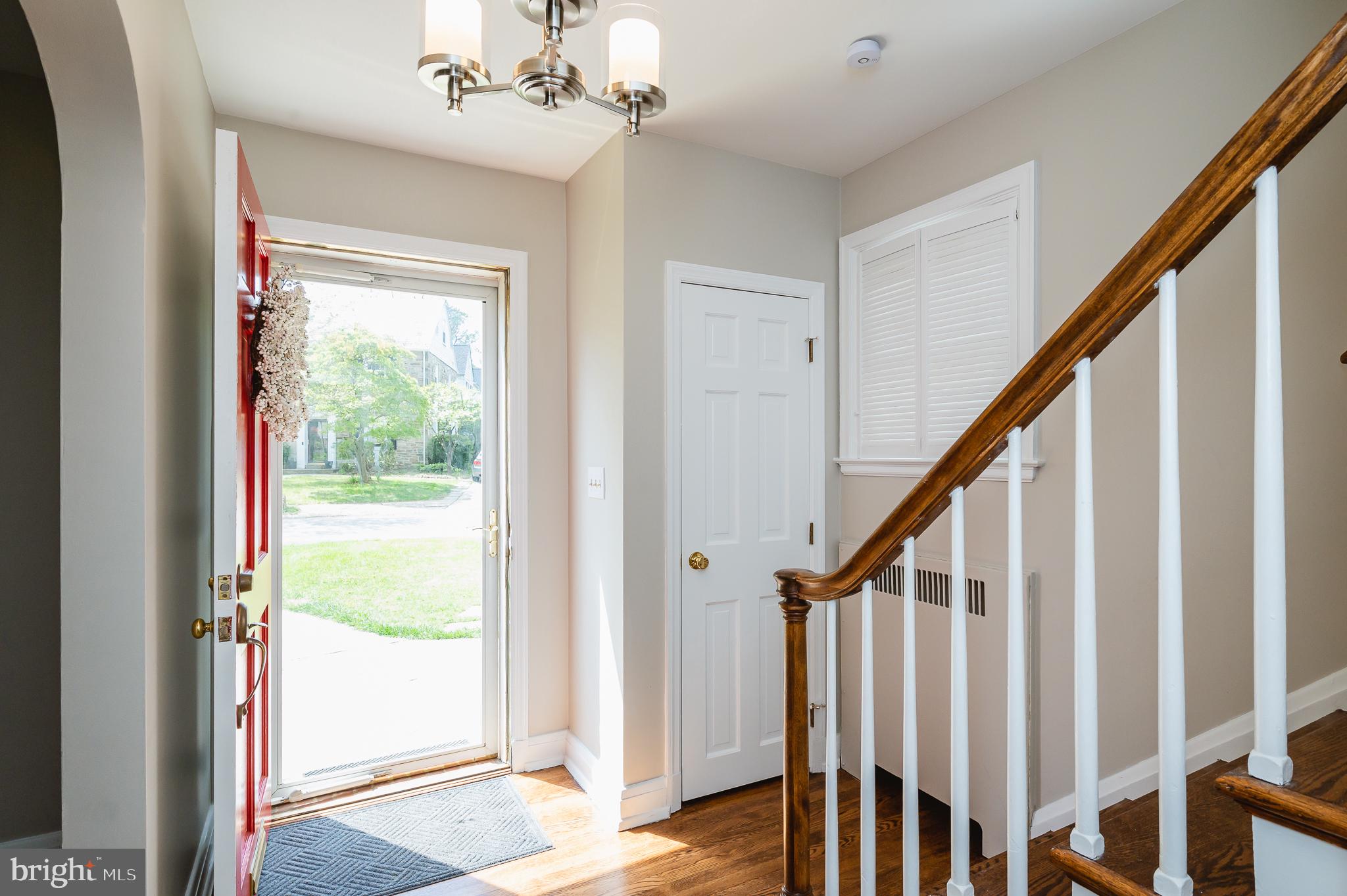 7025 Kenleigh Road Baltimore, MD 21212 - Photo 4 of 53 Foyer. Refinished hardwood flooring.