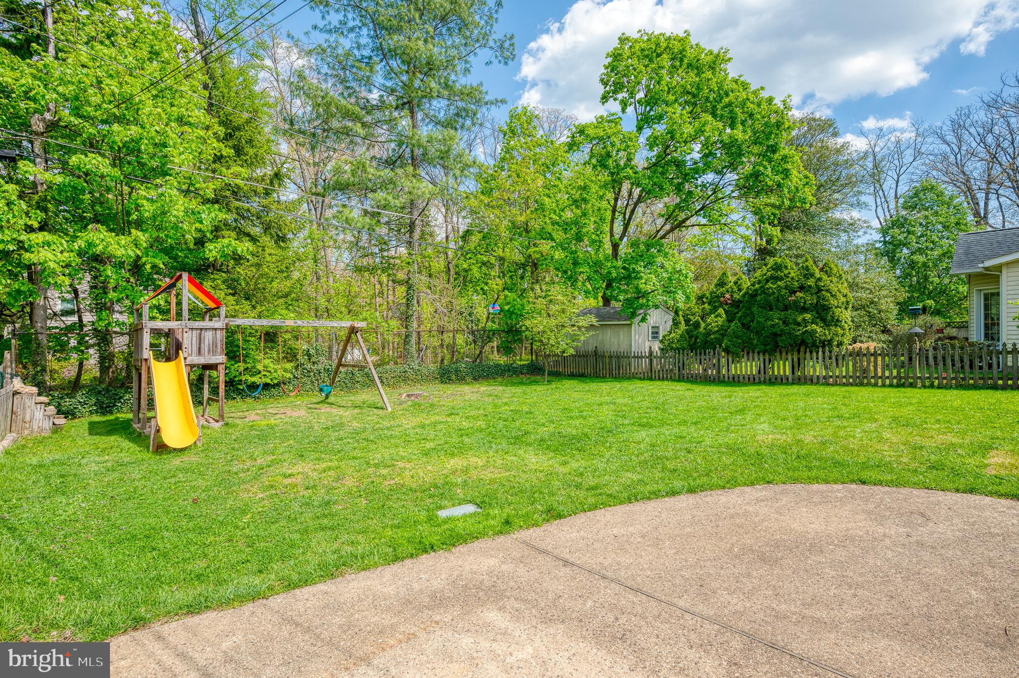7025 Kenleigh Road Baltimore, MD 21212 - Photo 48 of 53 Rear yard with playset.
