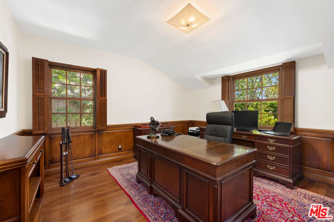 2545 Roscomare Road Los Angeles, CA 90077 - Photo 16 of 39 Gallery Image 16