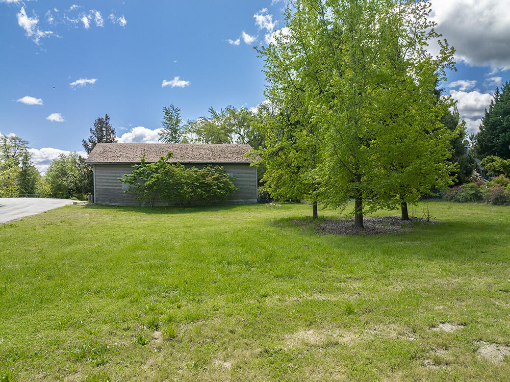 0 Lower River Road, Unit TL#108 Grants Pass, OR 97526 - Photo 2 of 47 a view of a backyard