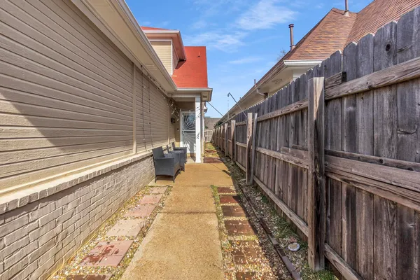 $354,000 | 145 Fleets Island Drive, Memphis, TN 38103