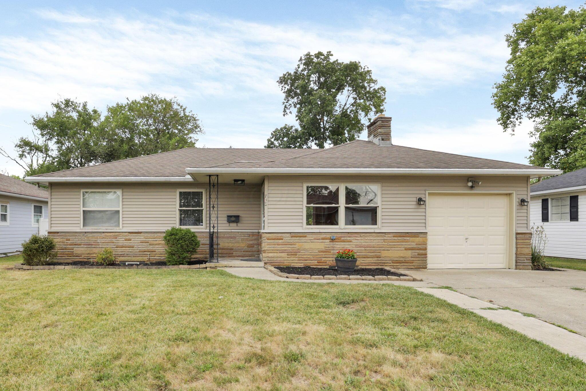 758 Salisbury Road Columbus, OH 43204 - Photo 1 of 34 1-web-or-mls-0N4A1648 - Copy