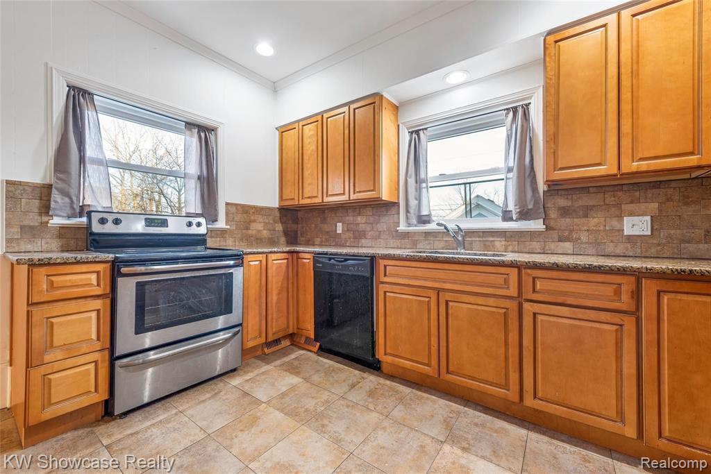 322 West Commerce Street Milford, MI 48381 - Photo 14 of 35