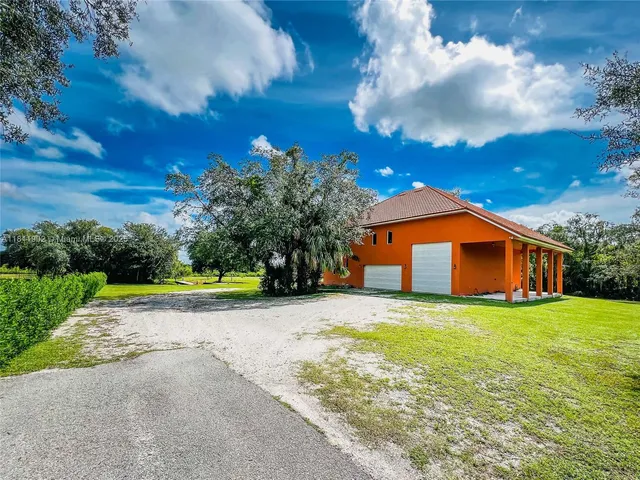 $2,622,000 | 37511 Washington Loop Road, Punta Gorda, FL 33982