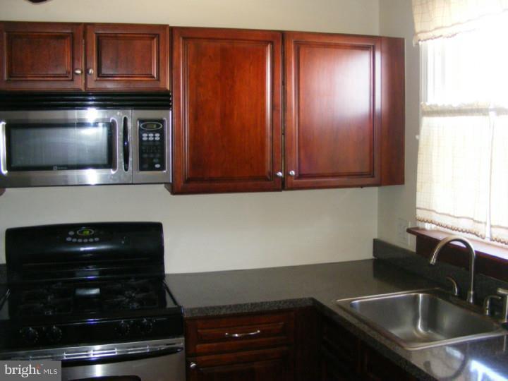 3549 Rhawn Street Philadelphia, PA 19136 - Photo 6 of 15 Gallery Image 6