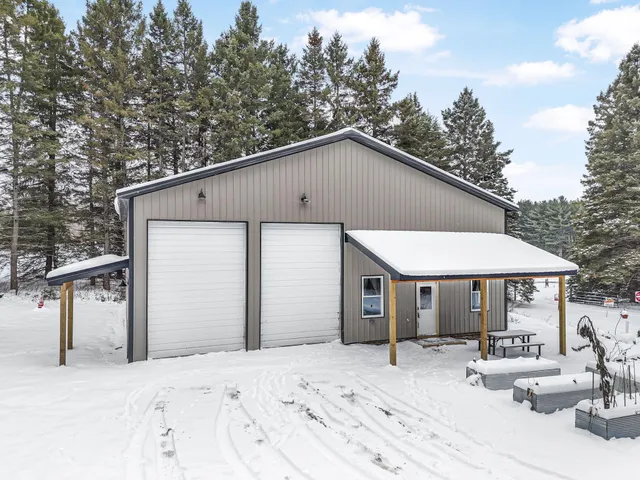 $330,000 | 8074 Grosbeak Drive Northwest, Alden, MI 49612