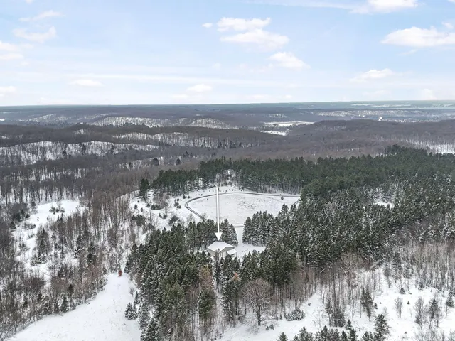 $330,000 | 8074 Grosbeak Drive Northwest, Alden, MI 49612