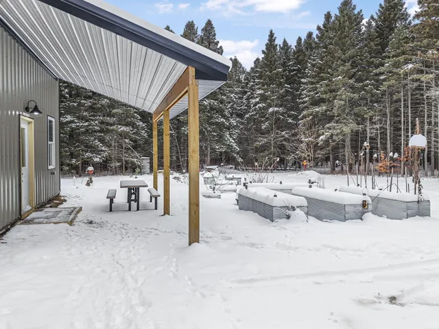 $330,000 | 8074 Grosbeak Drive Northwest, Alden, MI 49612